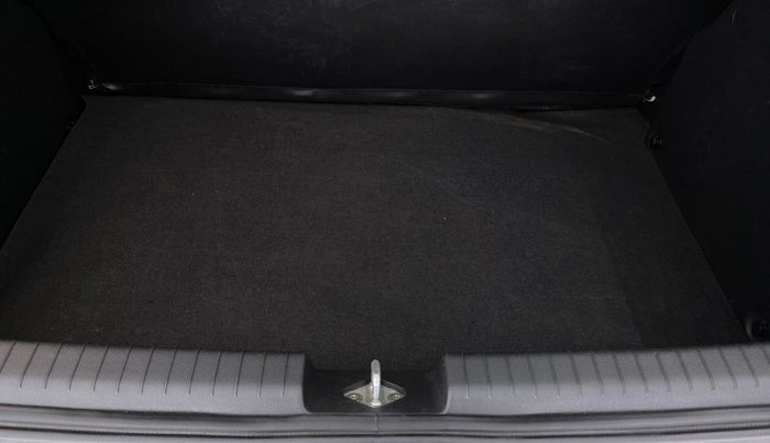 2015 Hyundai Elite i20 SPORTZ (O) 1.2, Petrol, Manual, 50,270 km, Boot Inside