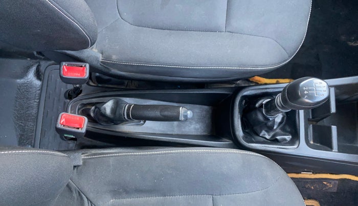 2020 Renault Kwid RXL 1.0, Petrol, Manual, 93,311 km, Gear Lever