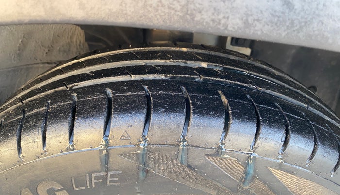 2020 Renault Kwid RXL 1.0, Petrol, Manual, 93,311 km, Right Front Tyre Tread