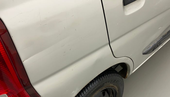 2010 Maruti Alto K10 VXI, Petrol, Manual, 97,701 km, Right quarter panel - Minor scratches