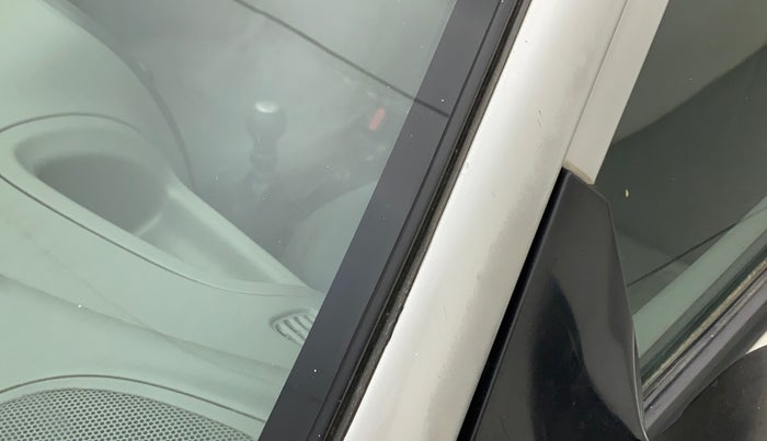 2010 Maruti Alto K10 VXI, Petrol, Manual, 97,701 km, Left A pillar - Paint is slightly faded