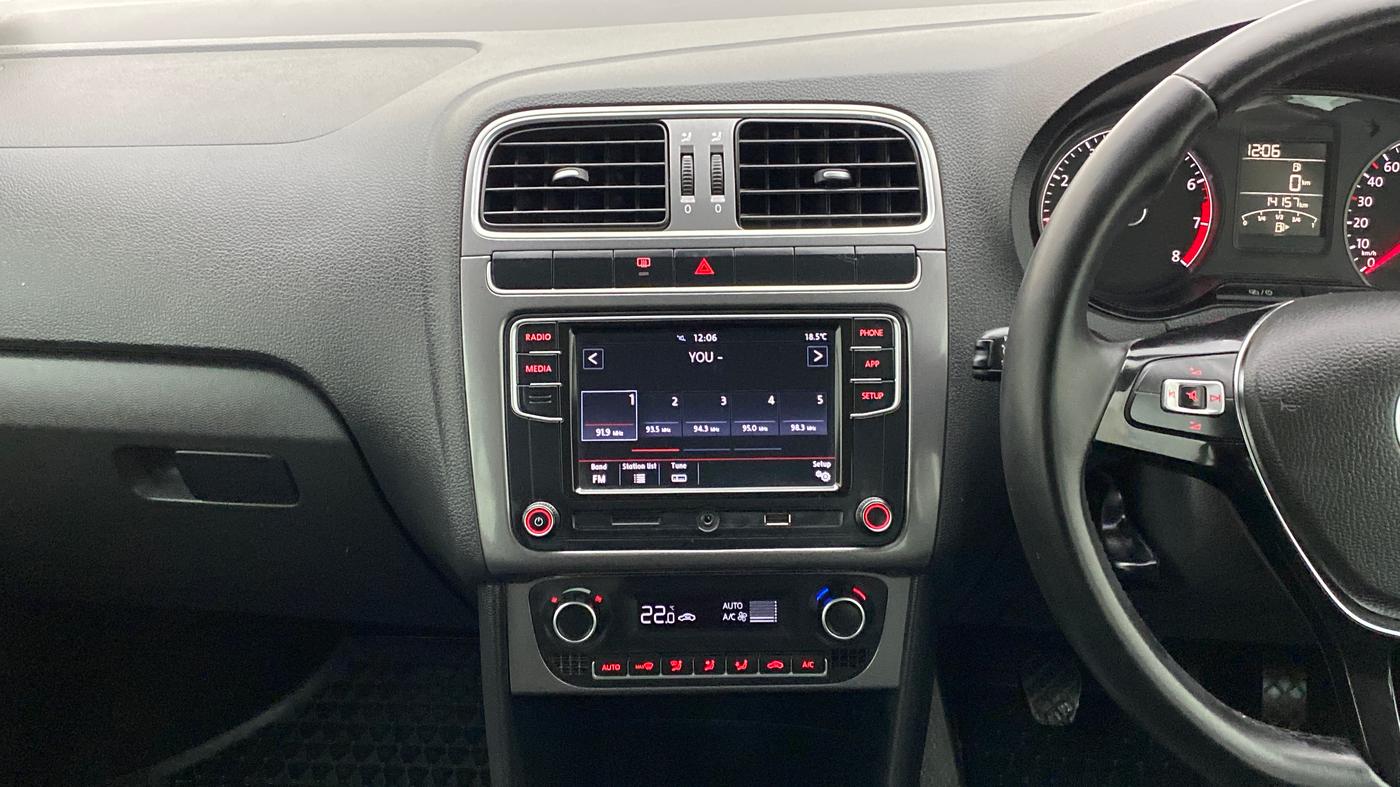 2021 Volkswagen Polo HIGH LINE PLUS 1.0, Petrol, Manual, 14,329 km, Air Conditioner