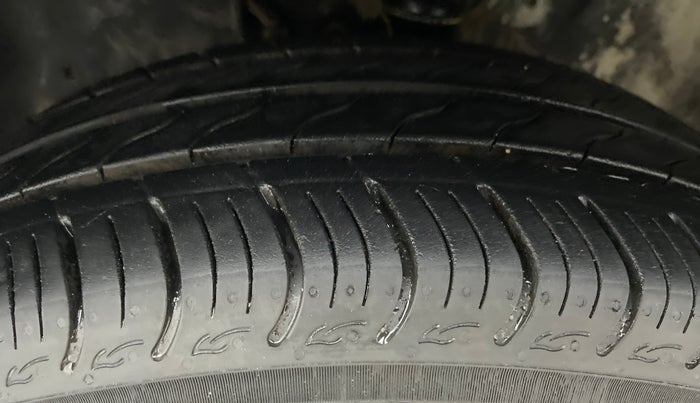 2018 Maruti IGNIS ZETA 1.2 K12, Petrol, Manual, 46,408 km, Left Front Tyre Tread