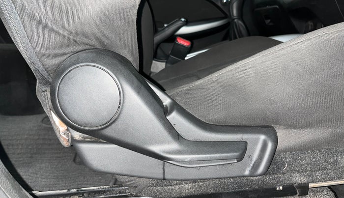 2017 Maruti Baleno DELTA PETROL 1.2, Petrol, Manual, 70,608 km, Driver Side Adjustment Panel