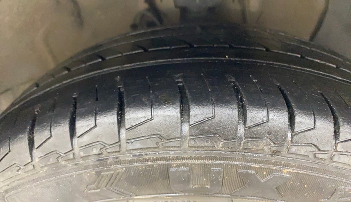 2020 Hyundai Elite i20 ASTA 1.2 (O), Petrol, Manual, 95,965 km, Right Front Tyre Tread