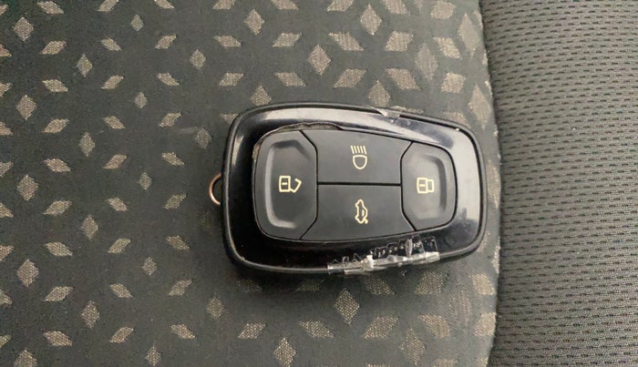 2018 Tata NEXON XZA PLUS DIESEL, Diesel, Automatic, 1,48,849 km, Key Close Up