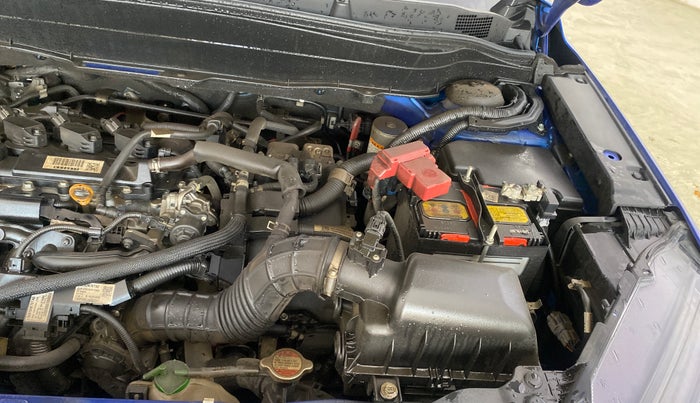 2022 Toyota URBAN CRUISER HYRYDER V HYBRID, Hybrid, Automatic, 35,471 km, Engine View - Left