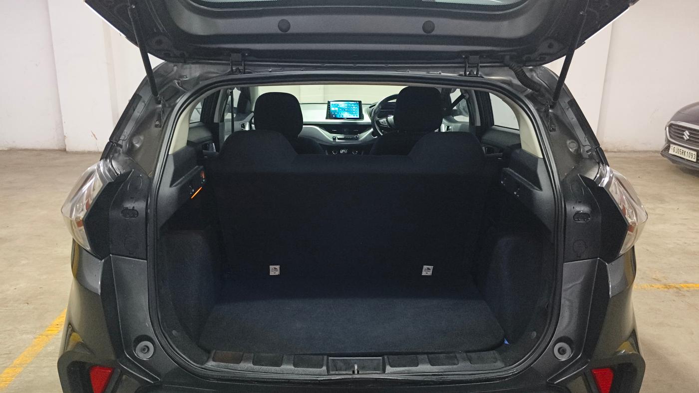 2021 Tata NEXON XM SUNROOF PETROL, Petrol, Manual, 67,382 km, Boot Inside