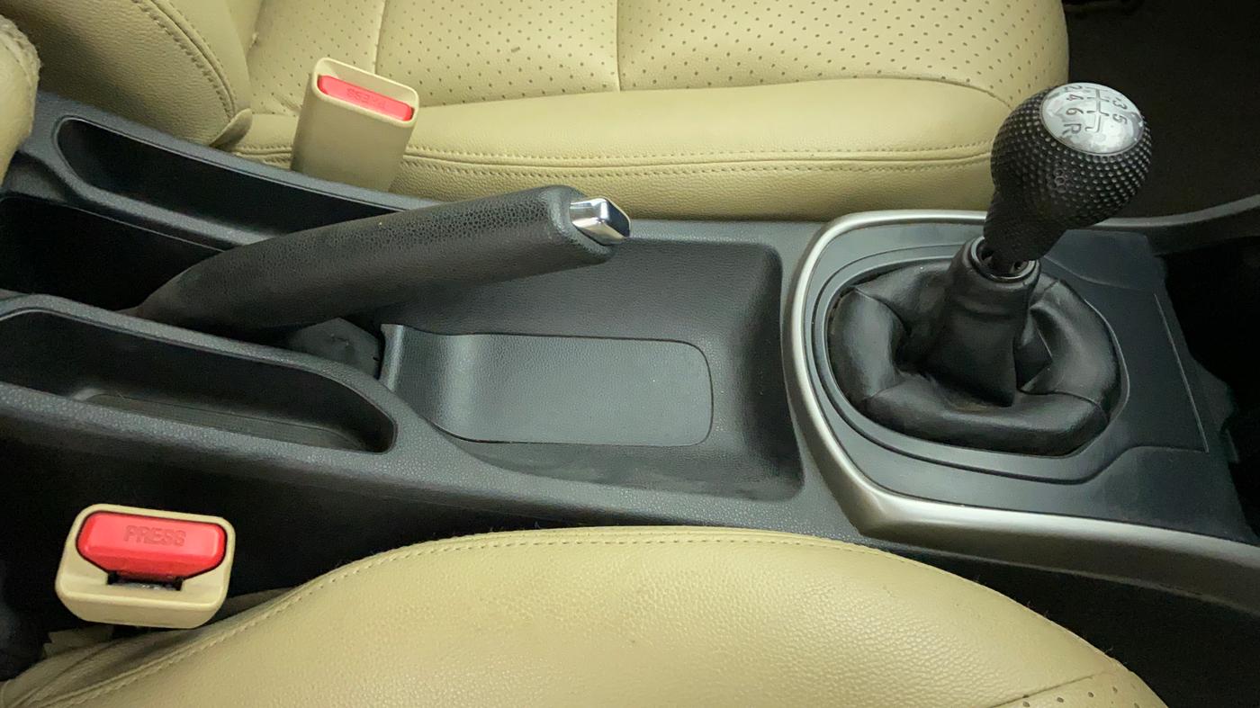 2018 Honda City V MT DIESEL, Diesel, Manual, 43,730 km, Gear Lever
