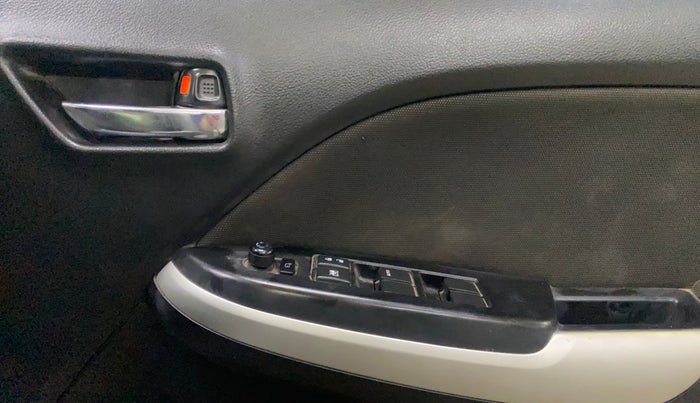 2018 Maruti Baleno DELTA PETROL 1.2, Petrol, Manual, 55,803 km, Driver Side Door Panels Control