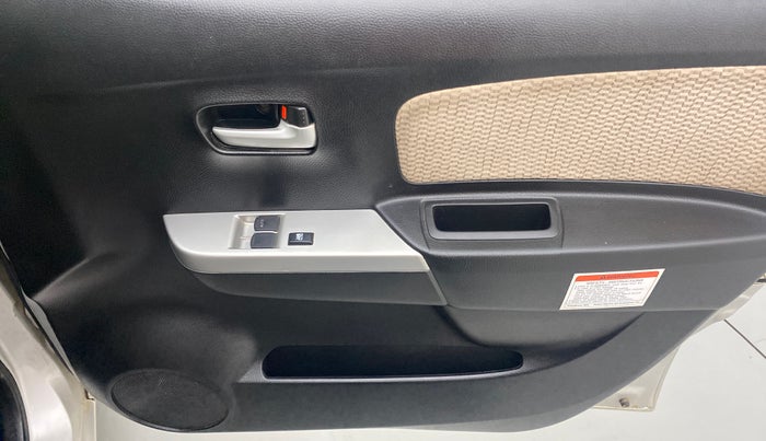 2018 Maruti Wagon R 1.0 LXI CNG, CNG, Manual, 23,255 km, Driver Side Door Panels Control