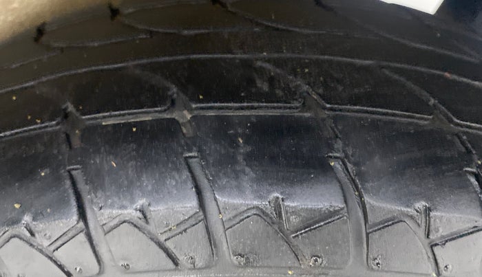 2018 Maruti Wagon R 1.0 LXI CNG, CNG, Manual, 23,255 km, Left Rear Tyre Tread