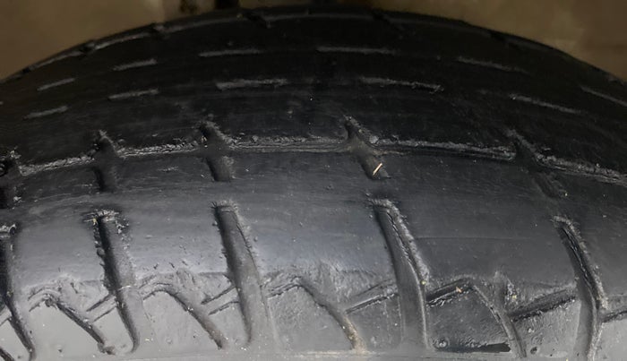 2018 Maruti Wagon R 1.0 LXI CNG, CNG, Manual, 23,255 km, Right Front Tyre Tread