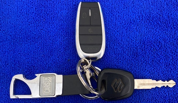 2018 Maruti Wagon R 1.0 LXI CNG, CNG, Manual, 23,255 km, Key Close Up