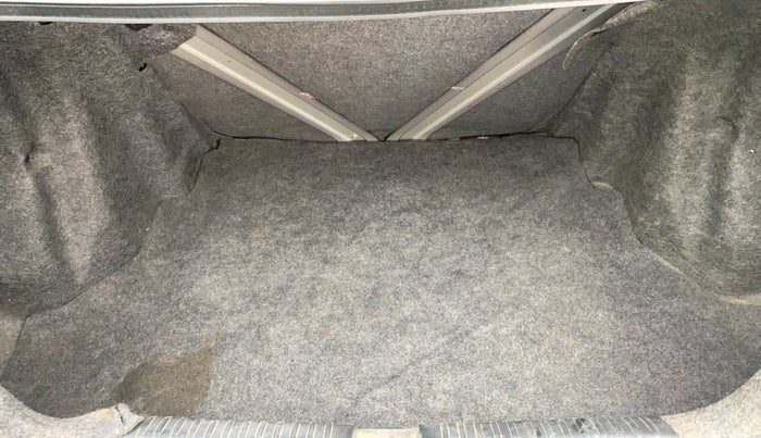 2015 Honda Amaze 1.2L I-VTEC S, Petrol, Manual, 61,837 km, Boot Inside