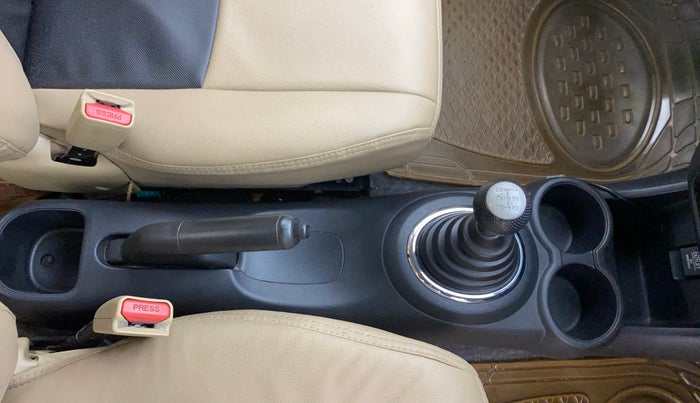 2015 Honda Amaze 1.2L I-VTEC S, Petrol, Manual, 61,837 km, Gear Lever