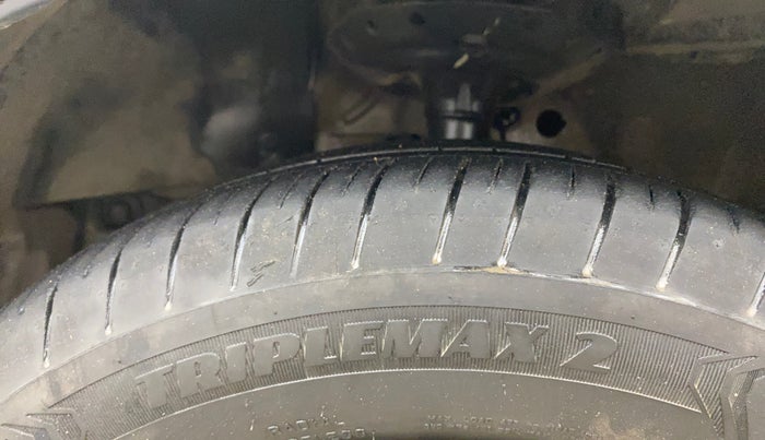 2015 Honda Amaze 1.2L I-VTEC S, Petrol, Manual, 61,837 km, Left Front Tyre Tread