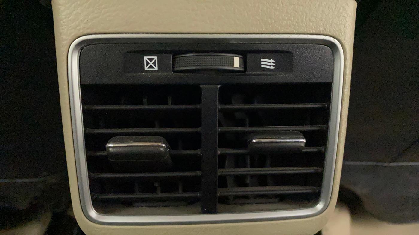 2015 Maruti Ciaz ZXI, Petrol, Manual, 74,925 km, Rear AC Vents