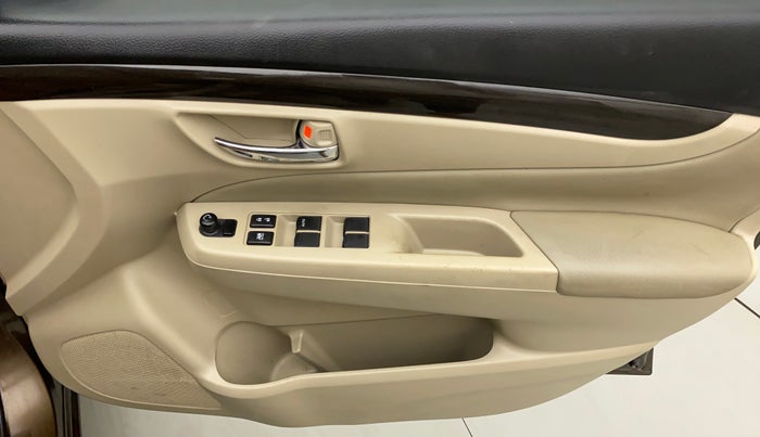 2015 Maruti Ciaz ZXI, Petrol, Manual, 74,925 km, Driver Side Door Panels Control