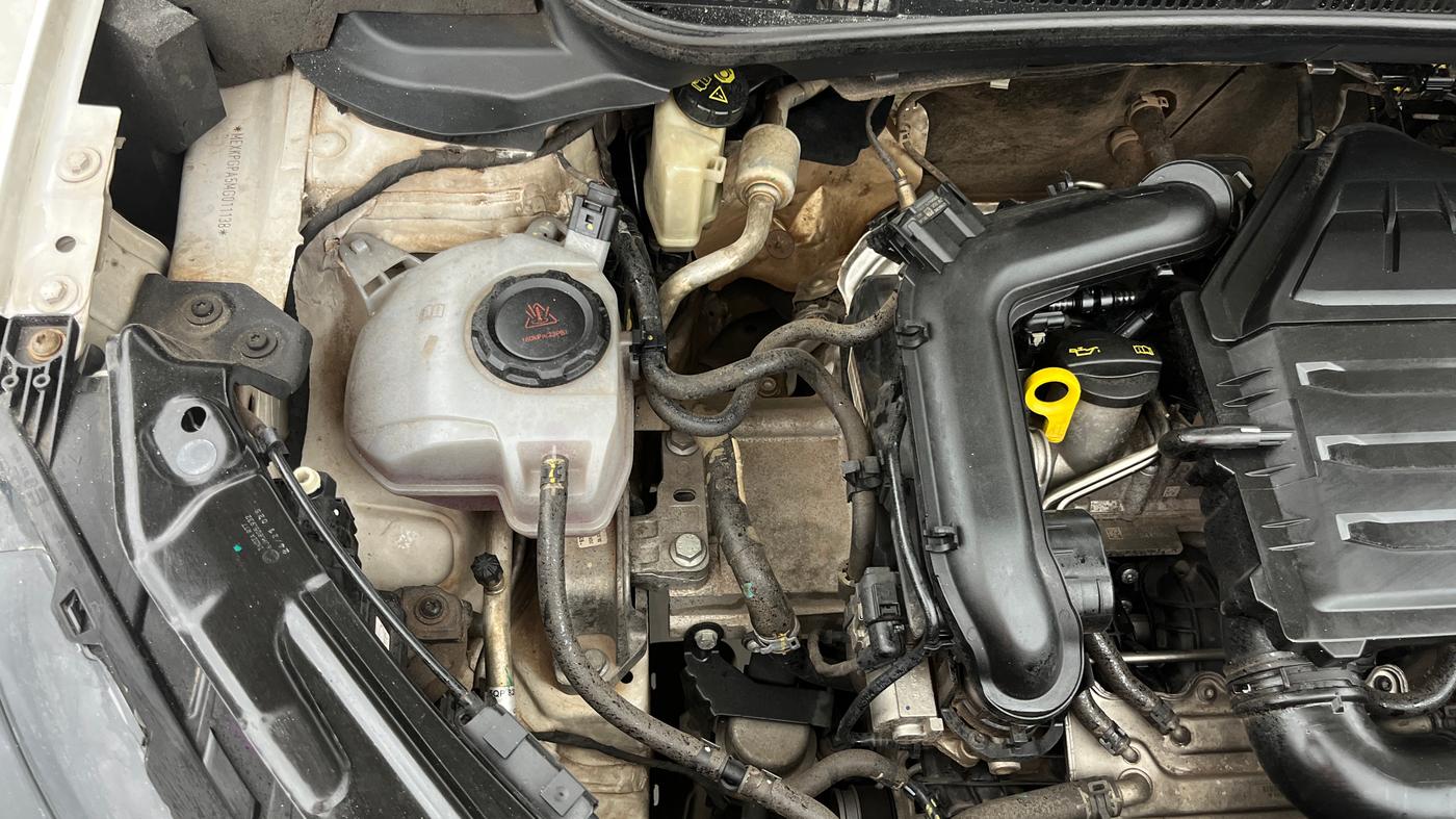 2021 Skoda KUSHAQ STYLE 1.0L TSI AT, Petrol, Automatic, 48,746 km, Engine View - Right
