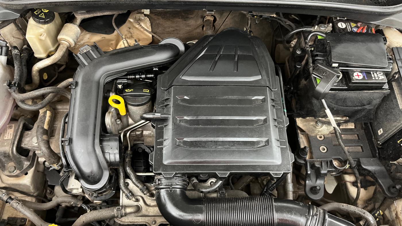 2021 Skoda KUSHAQ STYLE 1.0L TSI AT, Petrol, Automatic, 48,746 km, Engine View