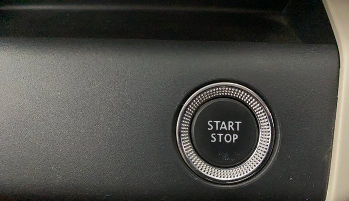 2023 Renault TRIBER RXZ AMT, Petrol, Automatic, 7,663 km, Keyless Start/ Stop Button