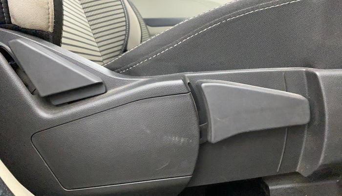 2023 Renault TRIBER RXZ AMT, Petrol, Automatic, 7,663 km, Driver Side Adjustment Panel