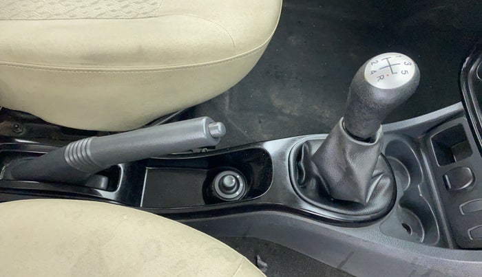 2014 Renault Duster RXL PETROL 104, Petrol, Manual, 47,720 km, Gear Lever