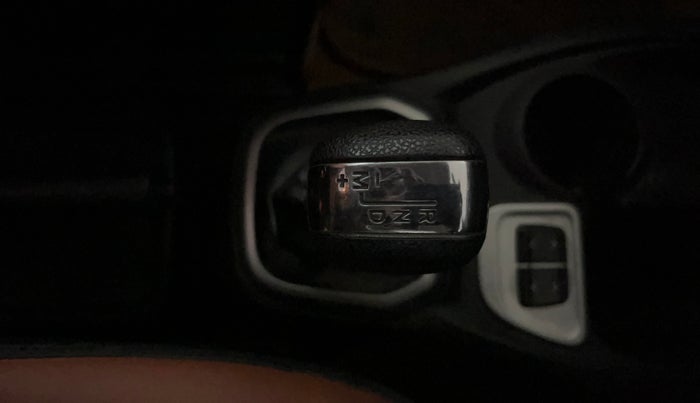2018 Datsun Redi Go S 1.0 AMT, Petrol, Automatic, 34,851 km, Gear Lever