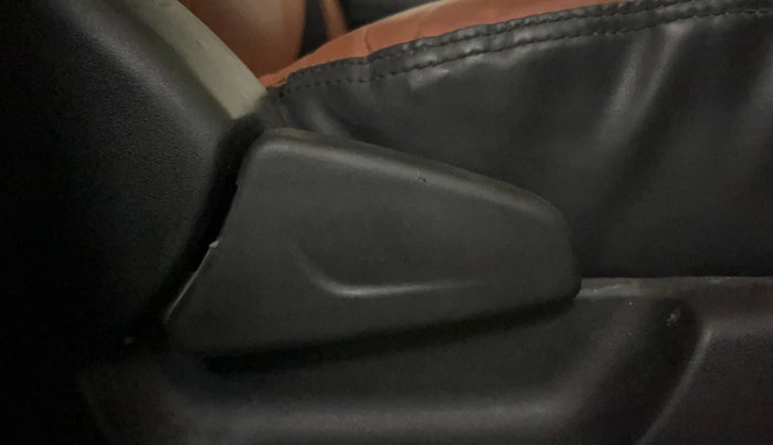 2018 Datsun Redi Go S 1.0 AMT, Petrol, Automatic, 34,851 km, Driver Side Adjustment Panel