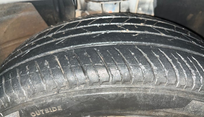 2024 Nissan MAGNITE XL, Petrol, Manual, 21,541 km, Right Front Tyre Tread