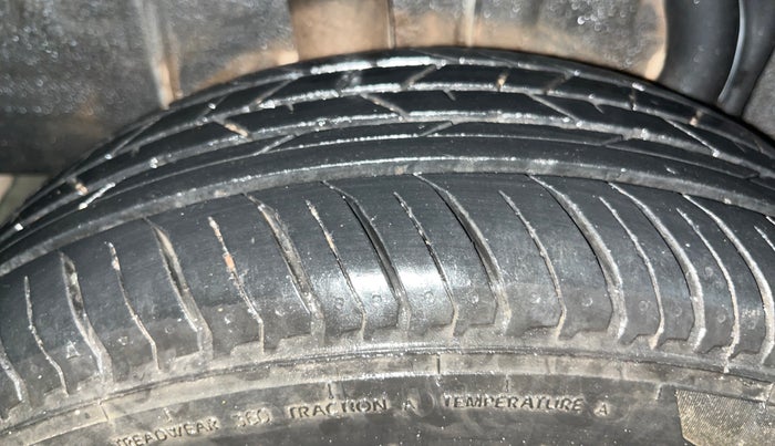 2024 Nissan MAGNITE XL, Petrol, Manual, 21,541 km, Right Rear Tyre Tread