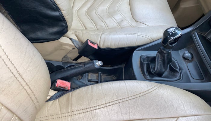 2018 Ford Figo Aspire TREND 1.5 DIESEL, Diesel, Manual, 45,288 km, Gear Lever