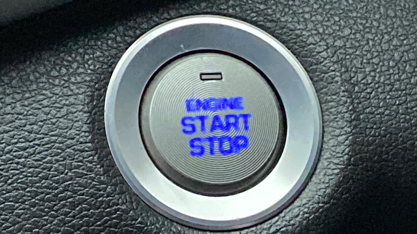 2017 Hyundai New Elantra 2.0 SX(O) AT PETROL, Petrol, Automatic, 24,519 km, Keyless Start/ Stop Button