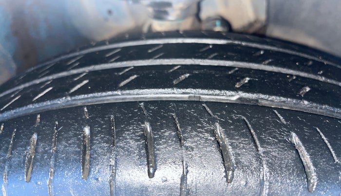 2022 Maruti IGNIS ZETA 1.2 AMT, Petrol, Automatic, 22,581 km, Right Front Tyre Tread