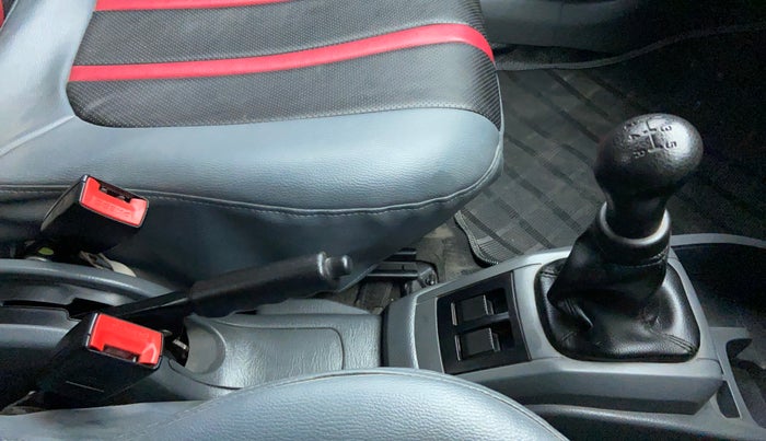 2015 Maruti Alto 800 LXI, Petrol, Manual, 32,560 km, Gear Lever