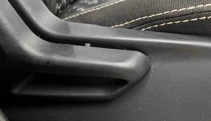 2020 Tata Tiago XT PETROL, Petrol, Manual, 67,564 km, Driver Side Adjustment Panel