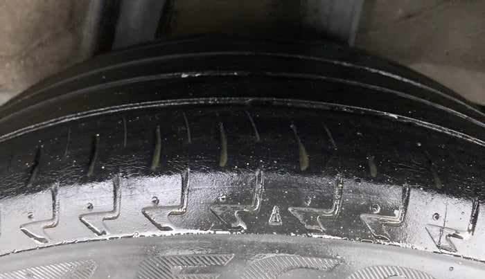 2017 Honda WR-V 1.2 i-VTEC VX MT, Petrol, Manual, 63,262 km, Left Rear Tyre Tread