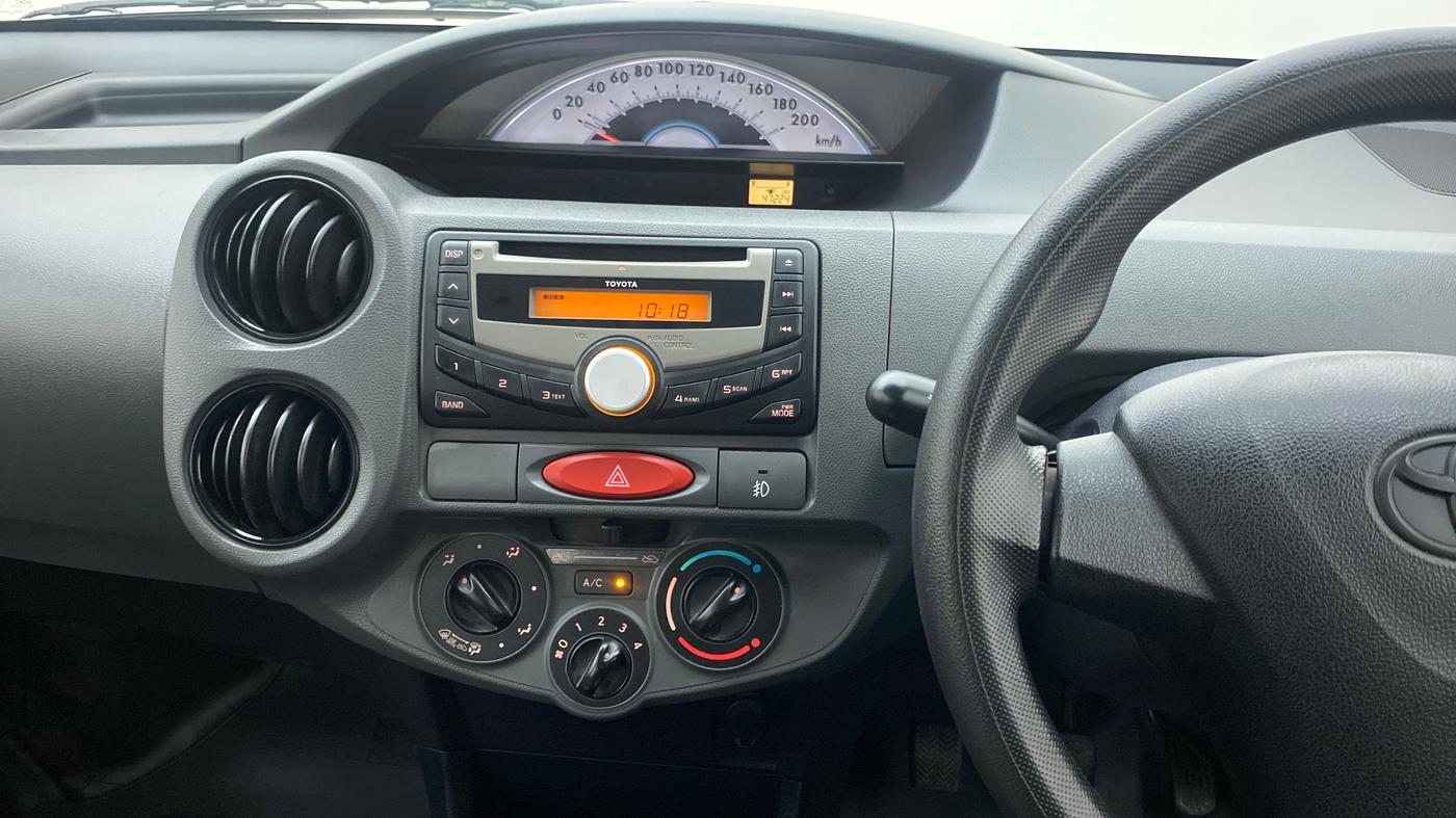 2012 Toyota Etios Liva G, Petrol, Manual, 47,223 km, Air Conditioner