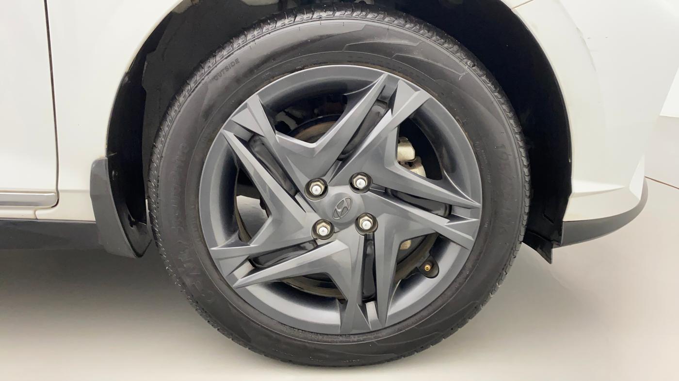 2021 Hyundai NEW I20 SPORTZ 1.2 MT, Petrol, Manual, 8,543 km, Right Front Wheel