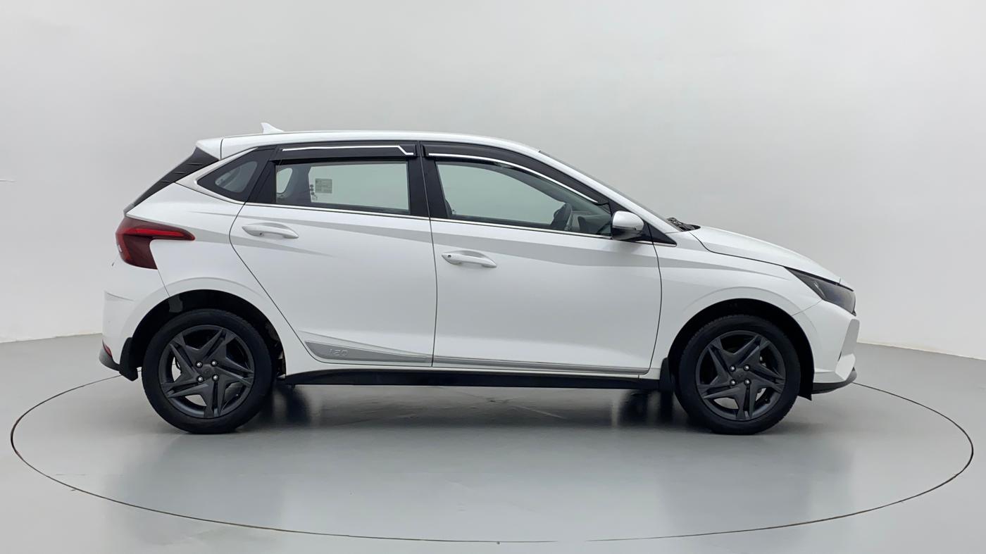 2021 Hyundai NEW I20 SPORTZ 1.2 MT, Petrol, Manual, 8,543 km, Right Side View