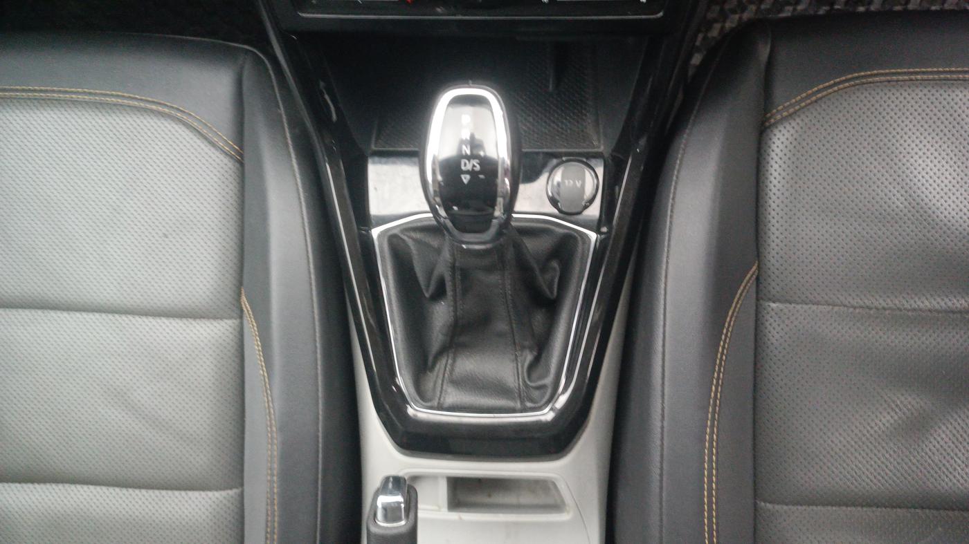2021 Skoda KUSHAQ STYLE 1.5L TSI DSG, Petrol, Automatic, 85,768 km, Gear Lever