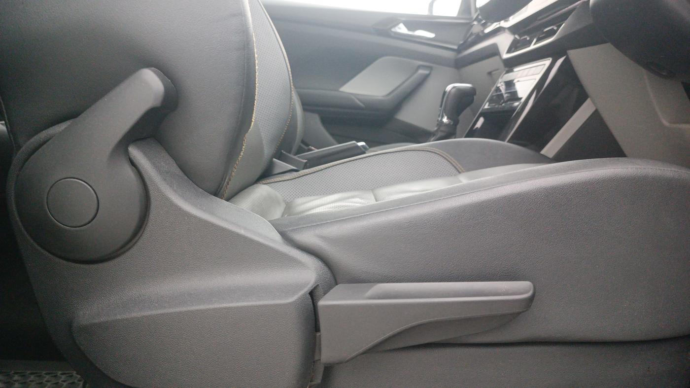 2021 Skoda KUSHAQ STYLE 1.5L TSI DSG, Petrol, Automatic, 85,768 km, Driver Side Adjustment Panel