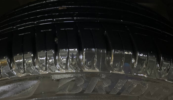 2020 Maruti Dzire VXI, Petrol, Manual, 69,326 km, Right Front Tyre Tread