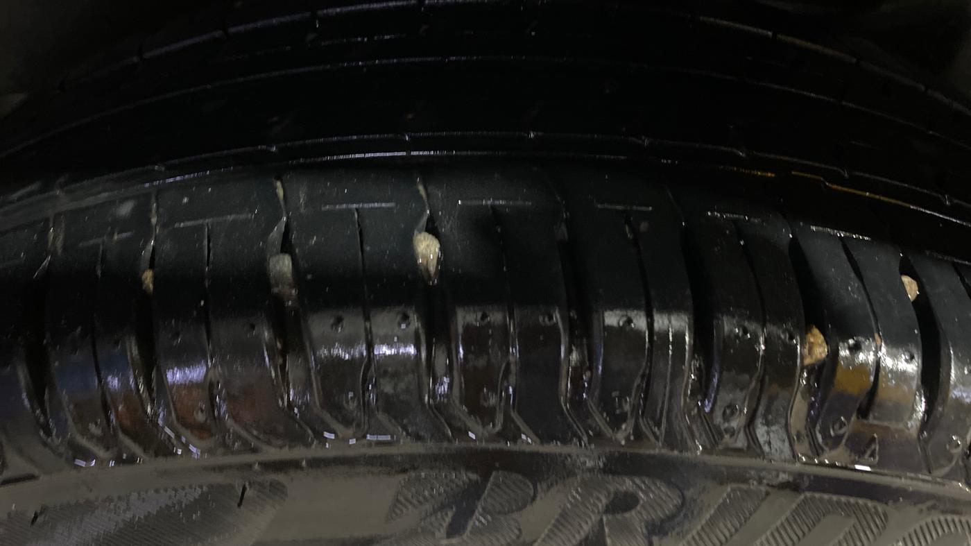 2020 Maruti Dzire VXI, Petrol, Manual, 69,326 km, Left Rear Tyre Tread