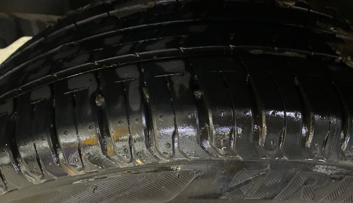 2020 Maruti Dzire VXI, Petrol, Manual, 69,326 km, Right Rear Tyre Tread