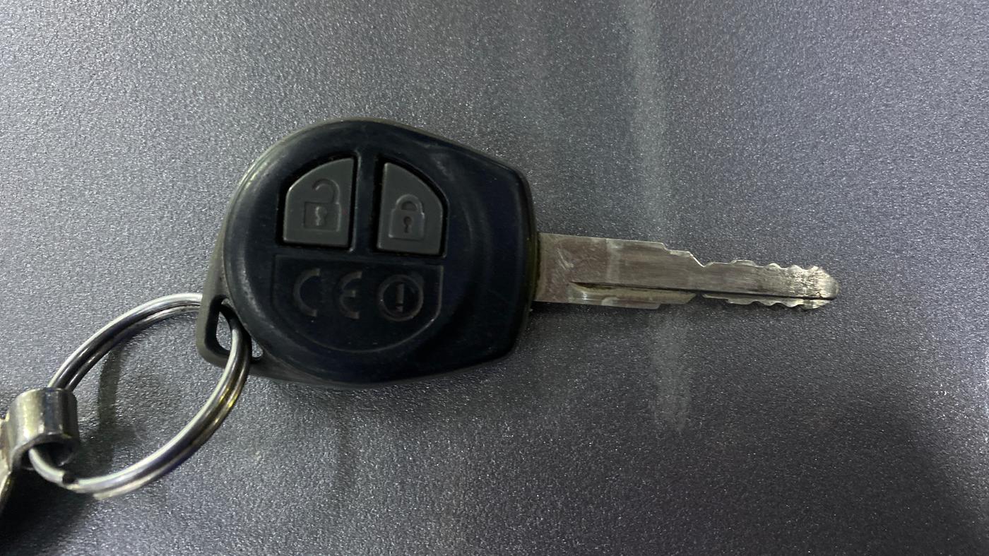 2020 Maruti Dzire VXI, Petrol, Manual, 69,326 km, Key Close Up