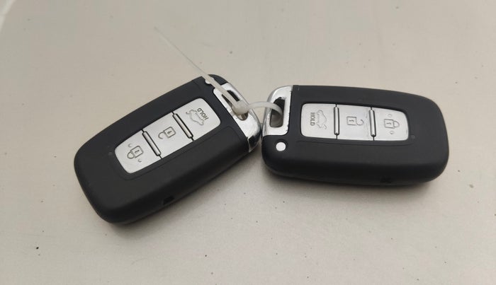 2012 Hyundai Verna FLUIDIC 1.6 VTVT SX, Petrol, Manual, 18,212 km, Key Close Up