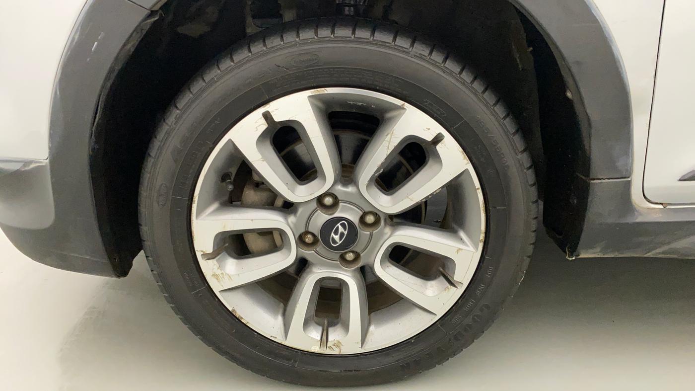 2015 Hyundai i20 Active 1.2 S, CNG, Manual, 42,091 km, Left Front Wheel