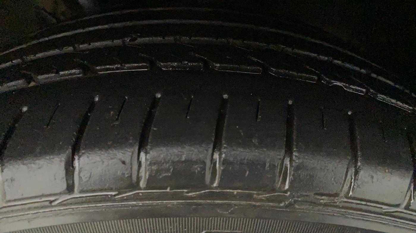 2015 Hyundai i20 Active 1.2 S, CNG, Manual, 42,091 km, Left Front Tyre Tread